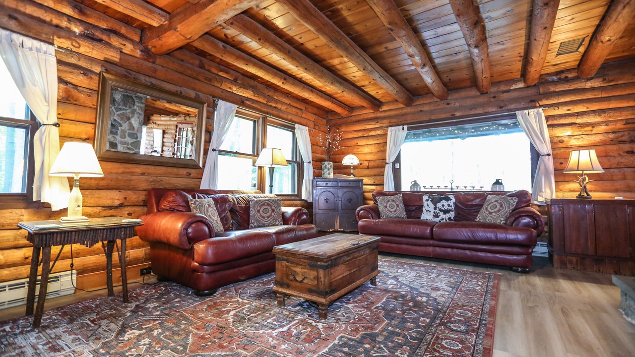 Photo of Livingroom in Canandaigua
