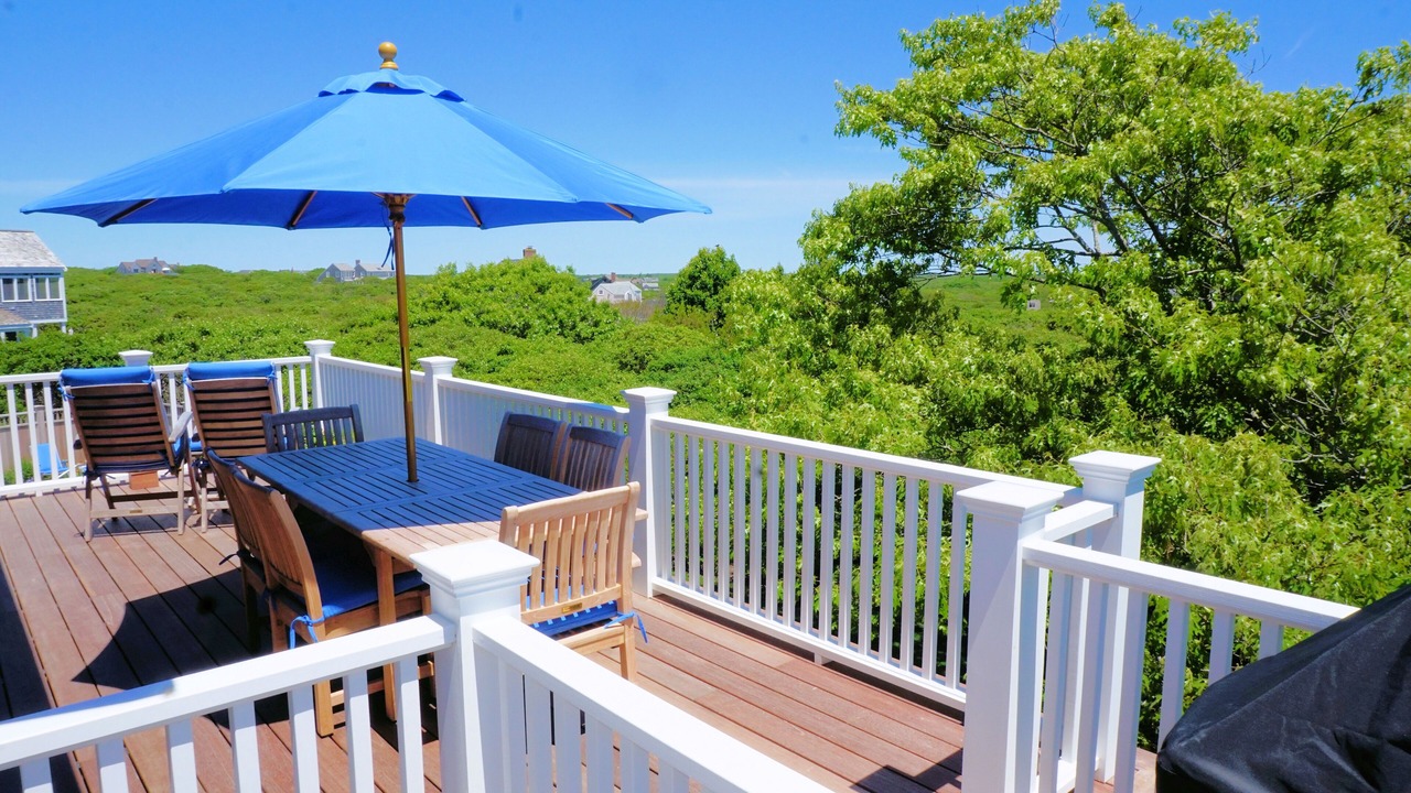 Photo of Outdoor in Tom Nevers