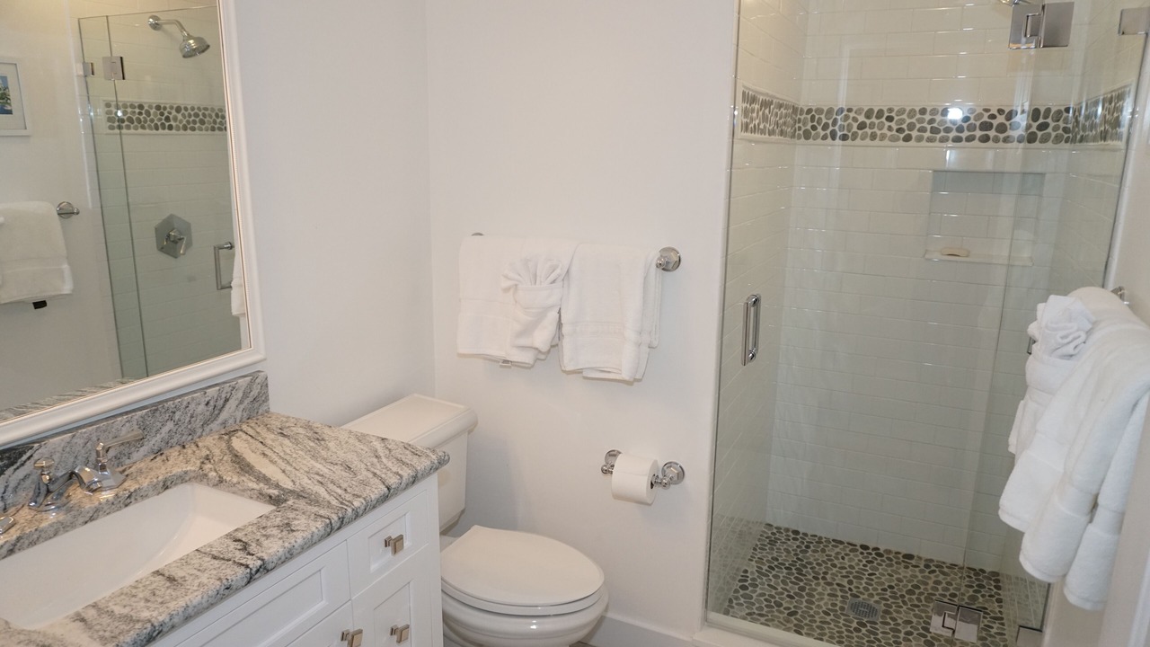 Photo of Bathroom in Tom Nevers