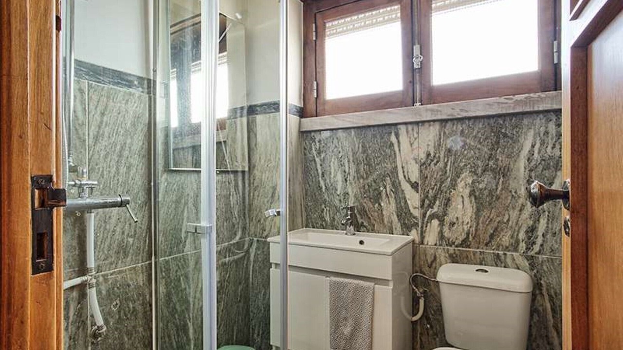 Photo of Bathroom in Alfama