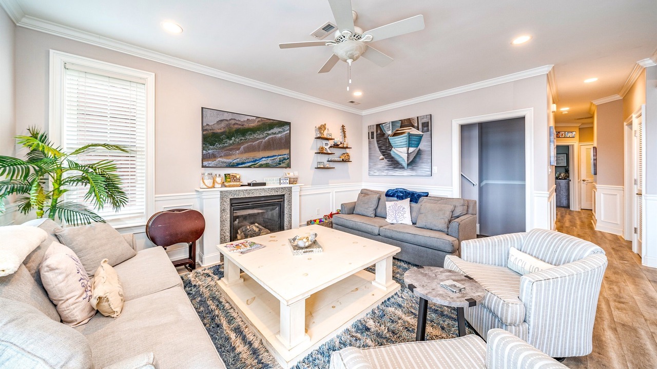 Photo of Livingroom in North End
