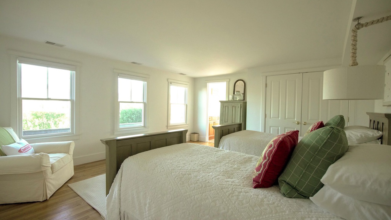 Photo of Bedroom in Brant Point