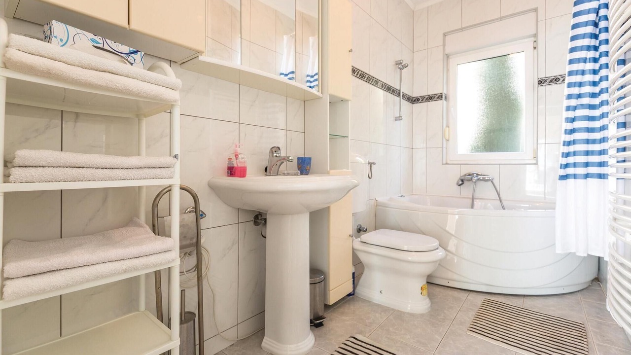 Photo of Bathroom in Podaca