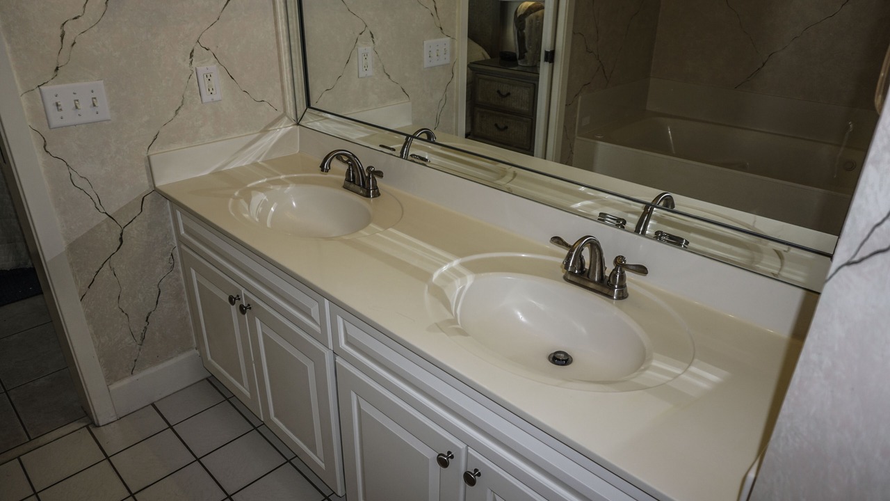 Photo of Bathroom in Holiday Isle