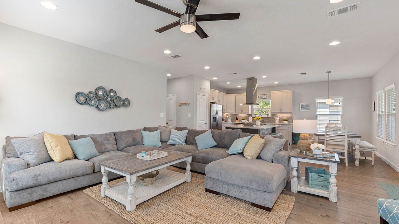 Photo of Livingroom in Pirates Beach