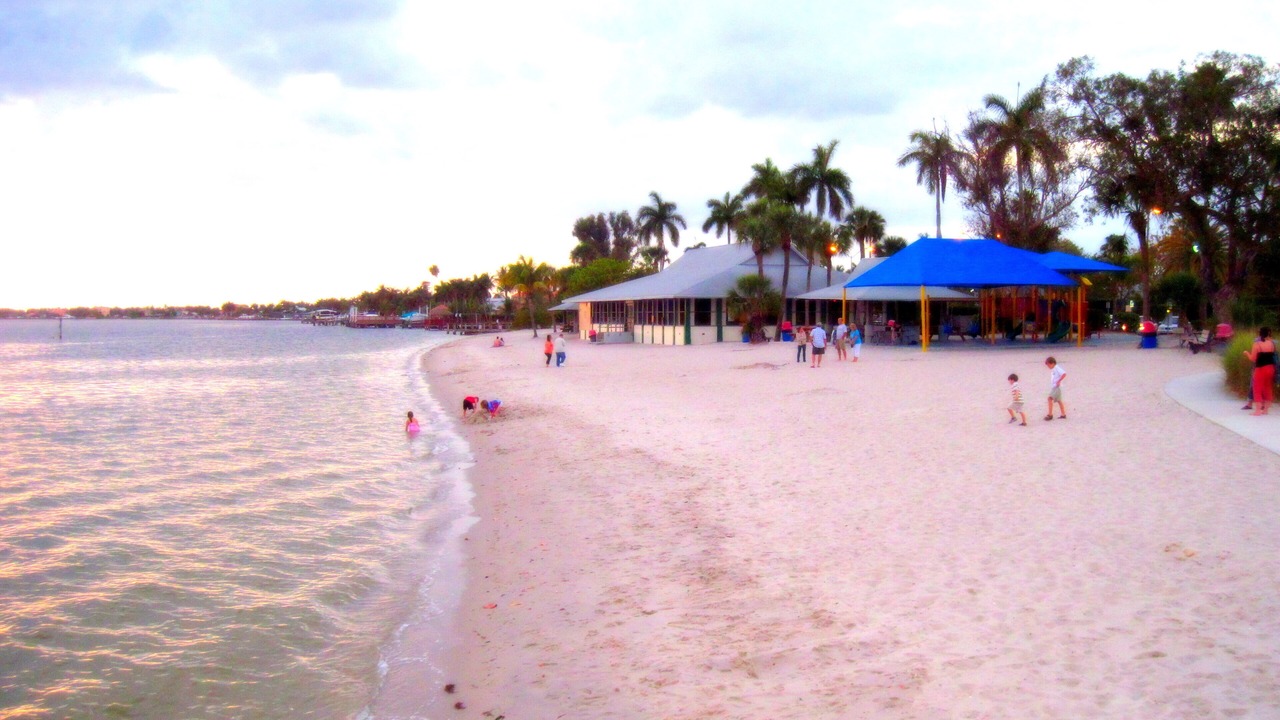 Photo of Others in Pelican