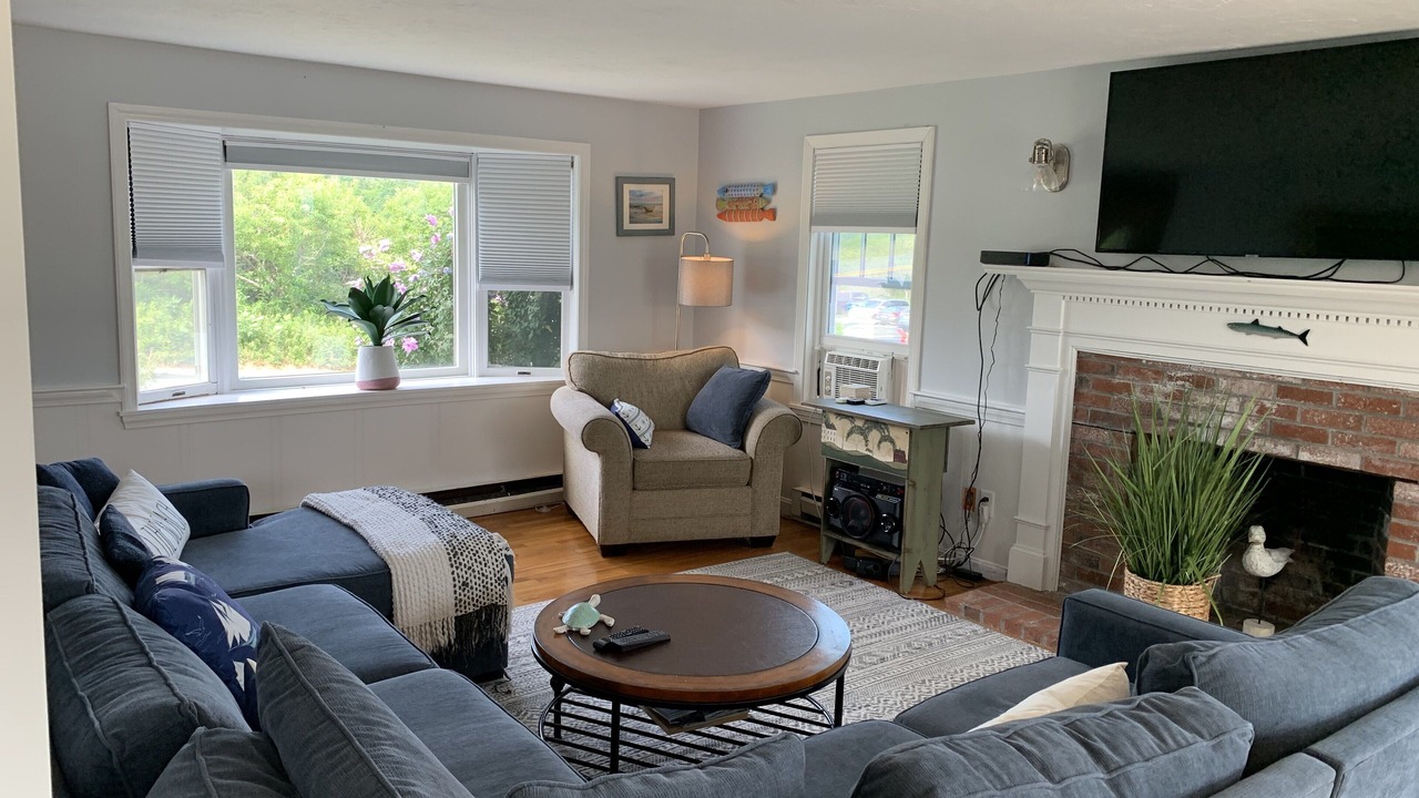 Photo of Livingroom in Dennis