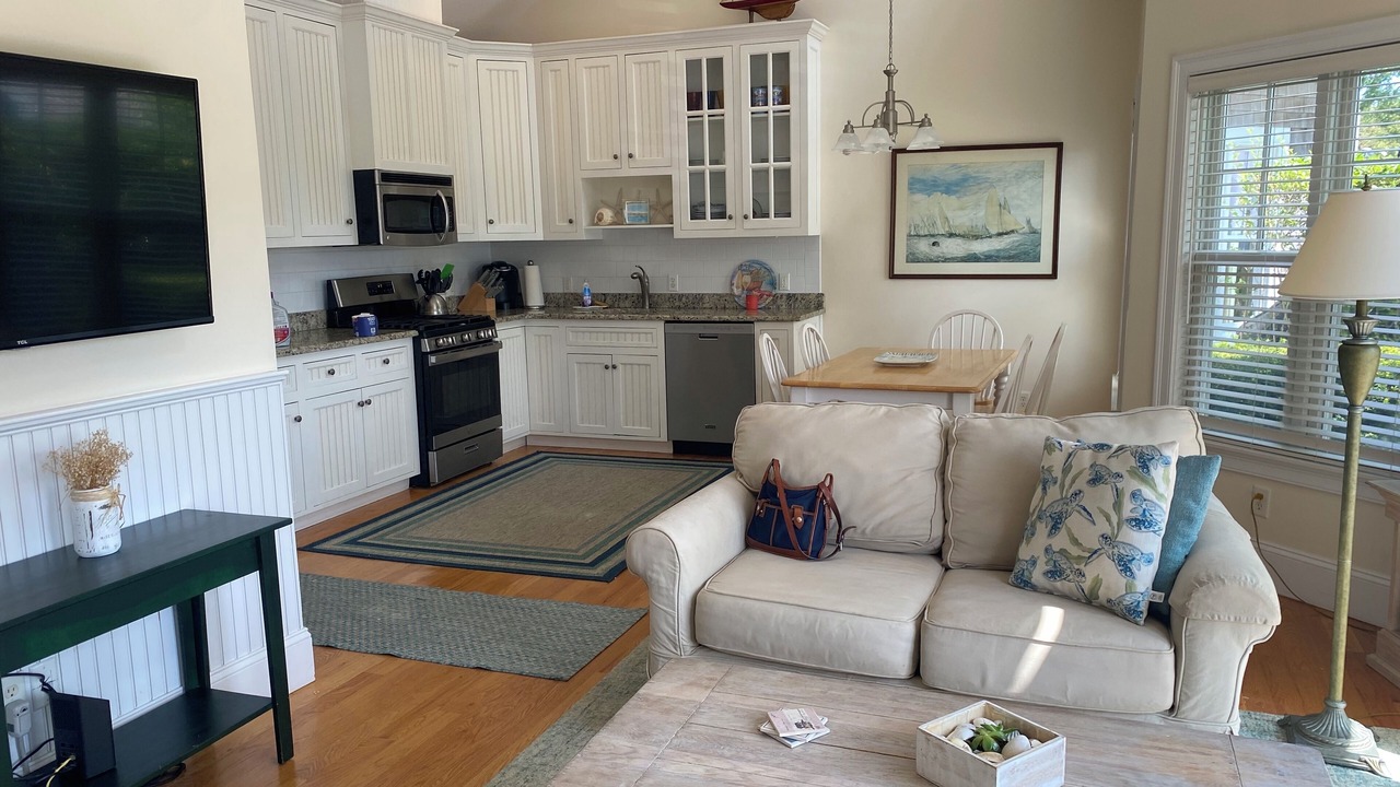 Photo of Bedroom in West Yarmouth
