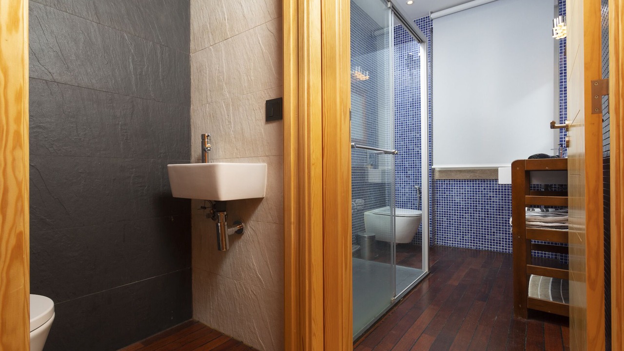 Photo of Bathroom in Baixa