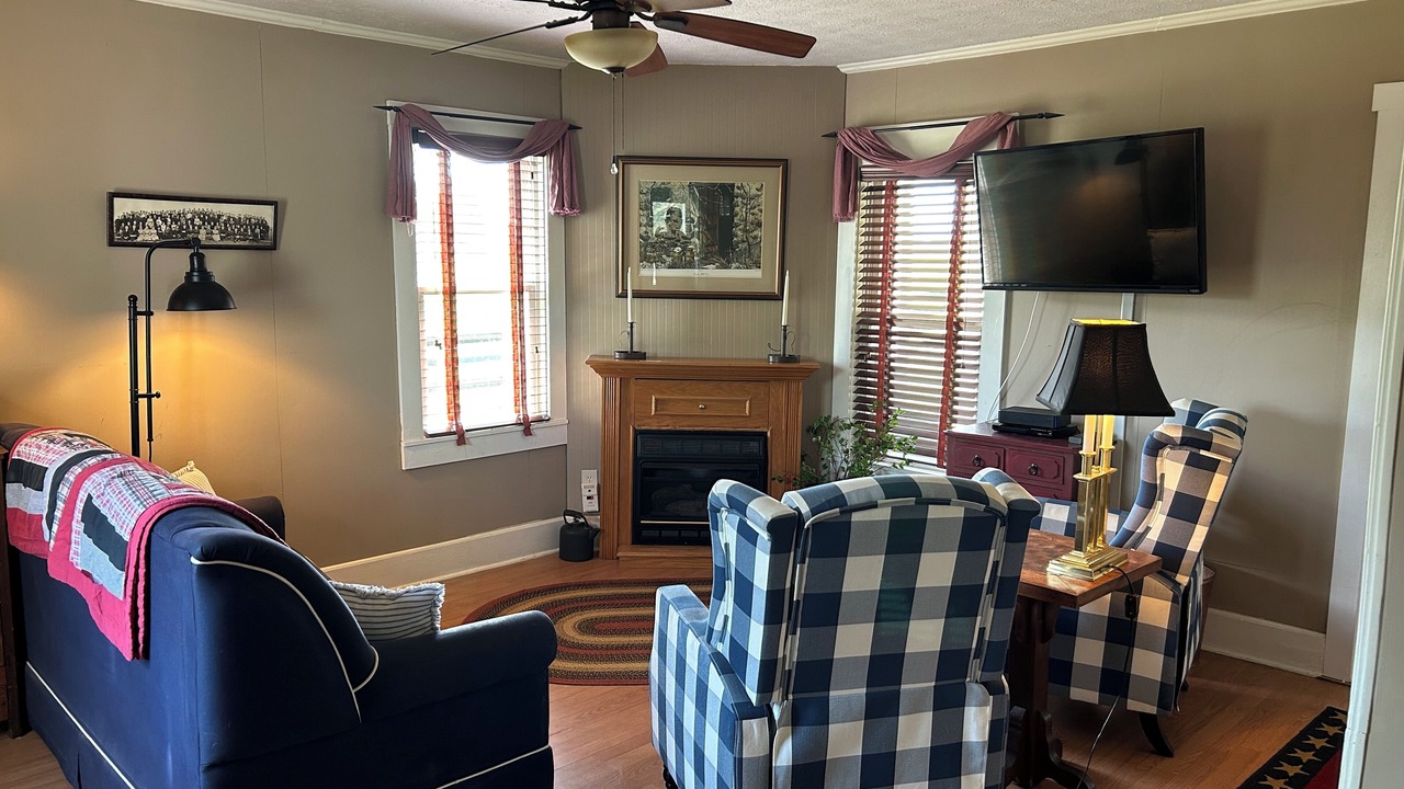 Photo of Livingroom in Elkton