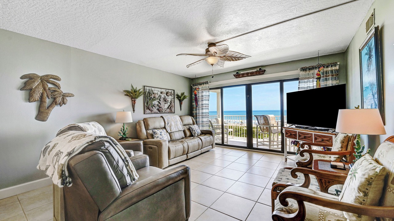 Photo of Livingroom in Cocoa Beach