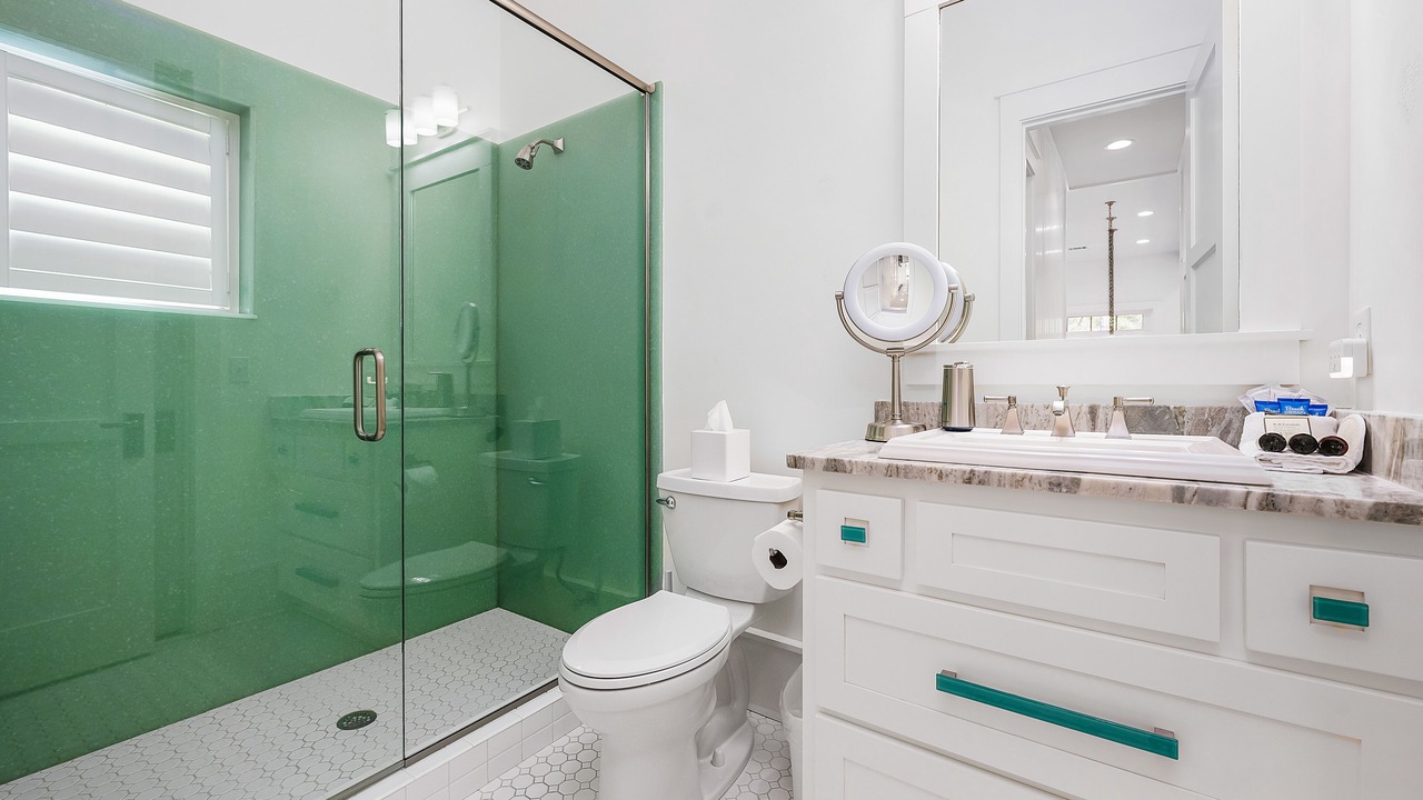 Photo of Bathroom in Gulf District