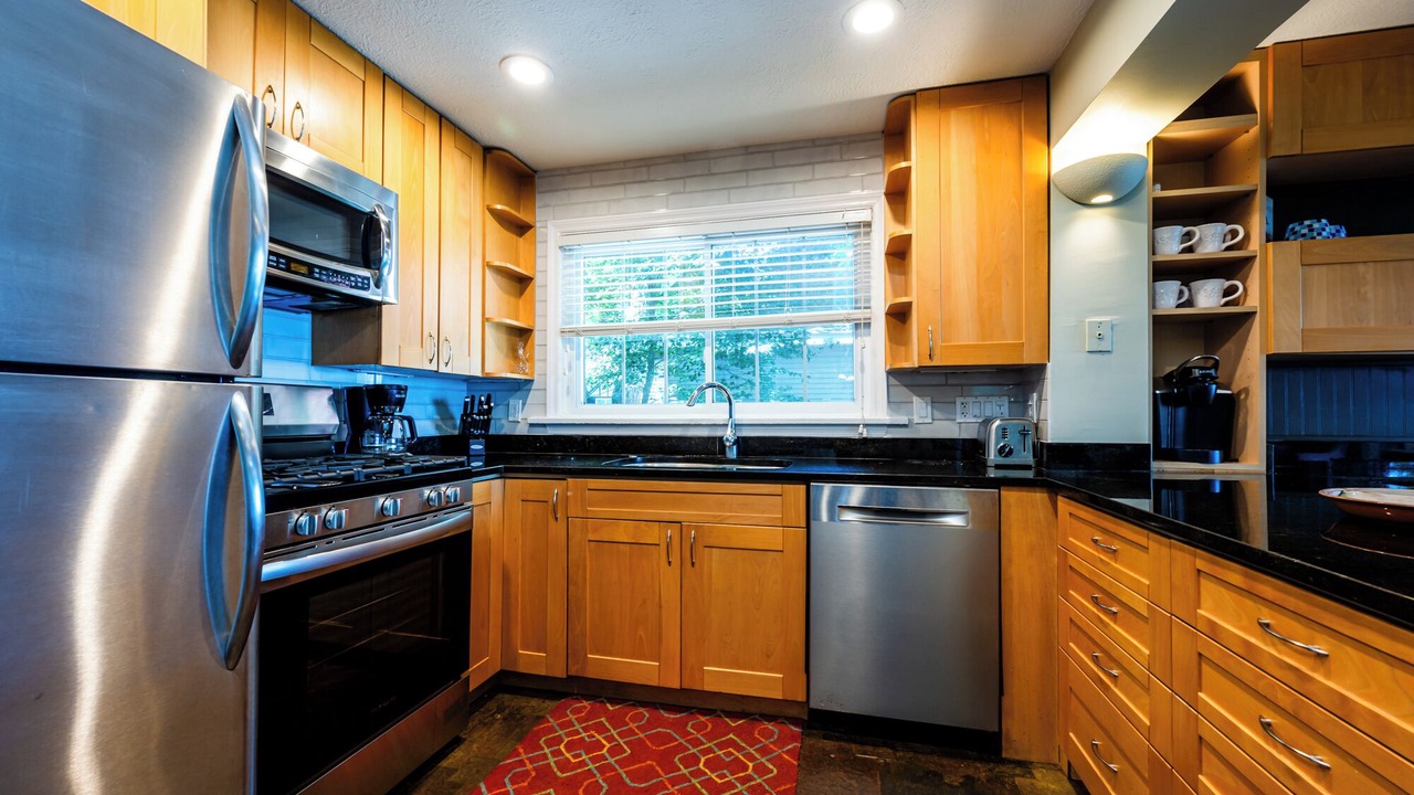 Photo of Kitchen in Gordon Beach