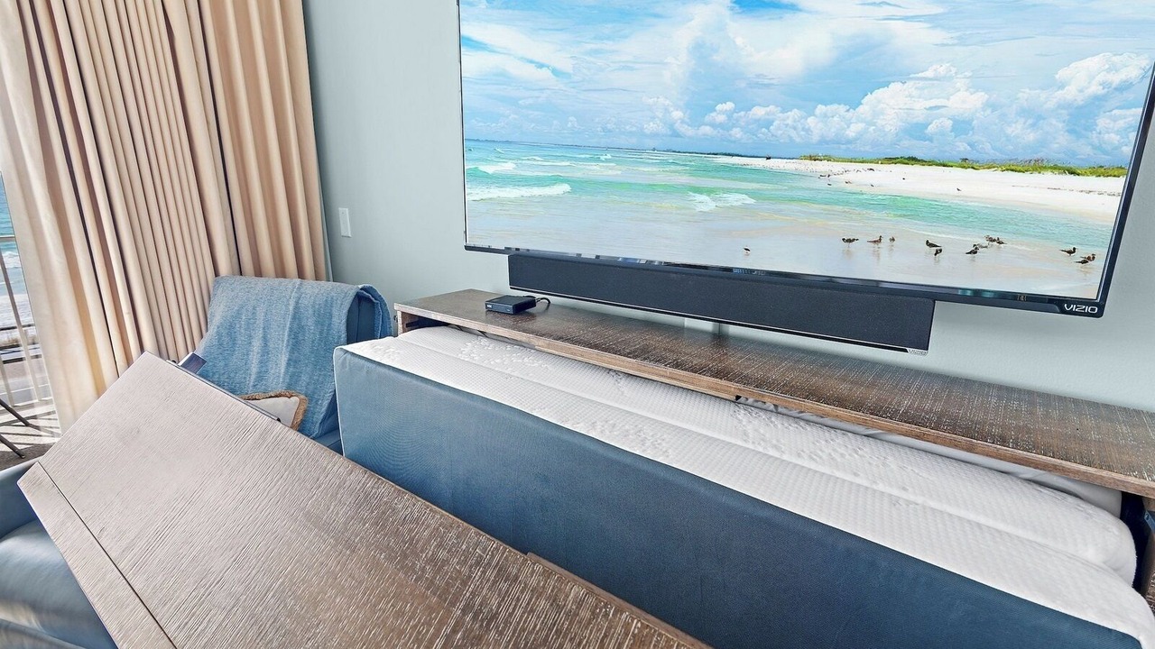 Photo of Bedroom in Miramar Beach