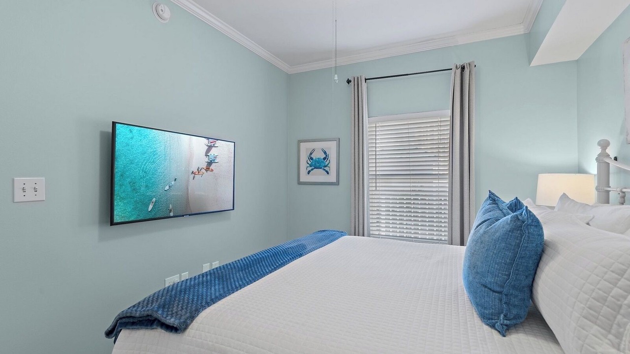 Photo of Bedroom in Miramar Beach