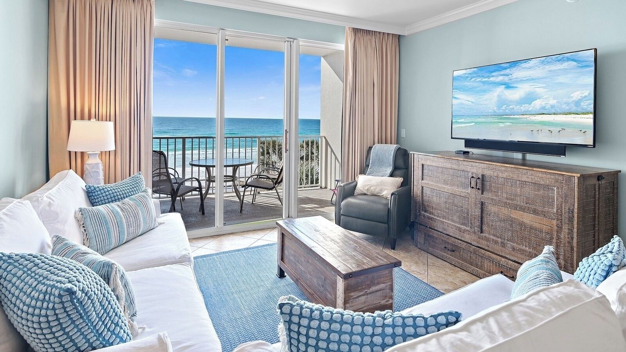 Photo of Livingroom in Miramar Beach