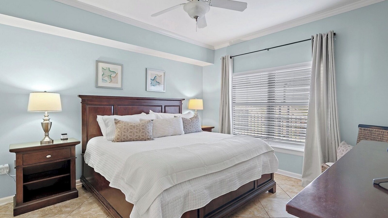 Photo of Bedroom in Miramar Beach