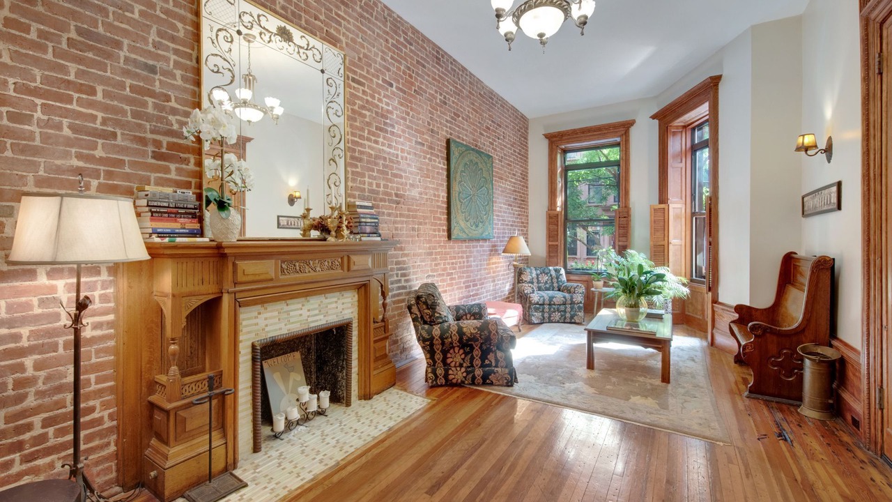 Photo of Livingroom in Central Park North