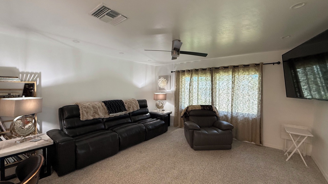 Photo of Livingroom in Tradewinds