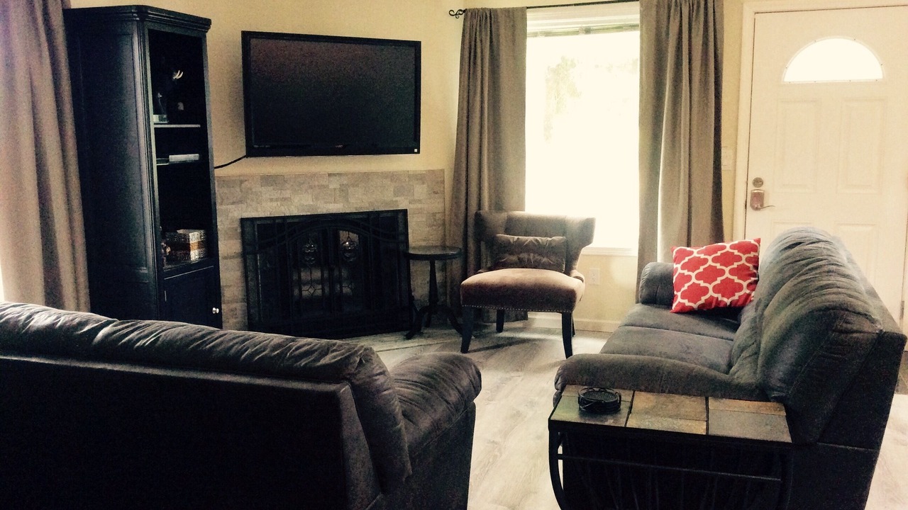 Photo of Livingroom in Russian Jack Park