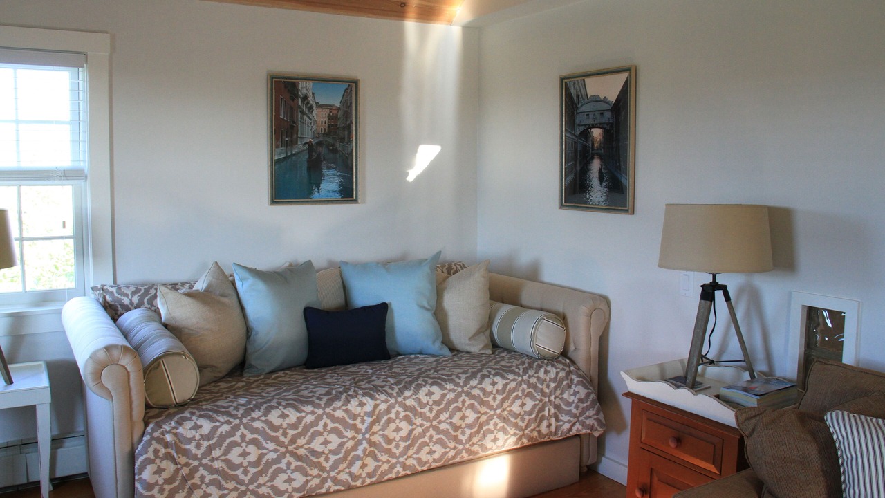 Photo of Livingroom in Nantucket Town
