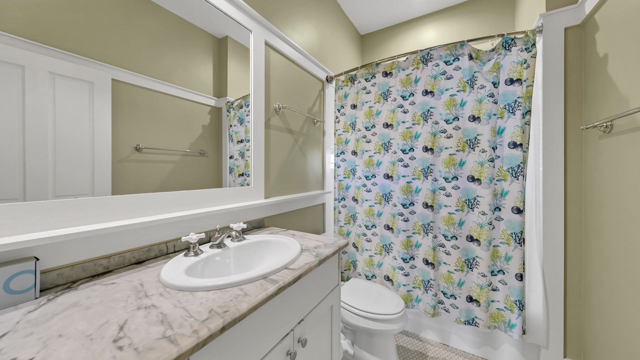 Photo of Bathroom in Delos