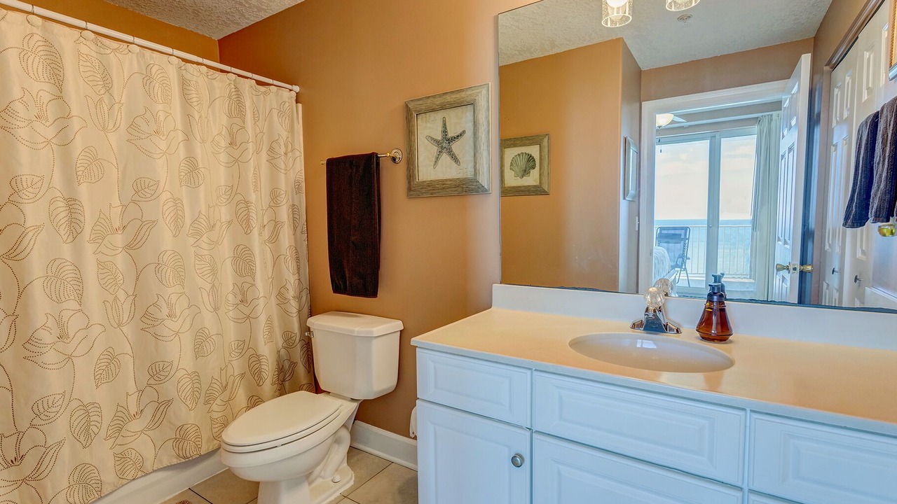 Photo of Bathroom in Long Beach