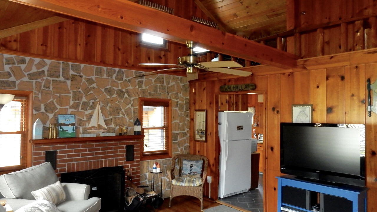 Photo of Livingroom in Van Buren Point