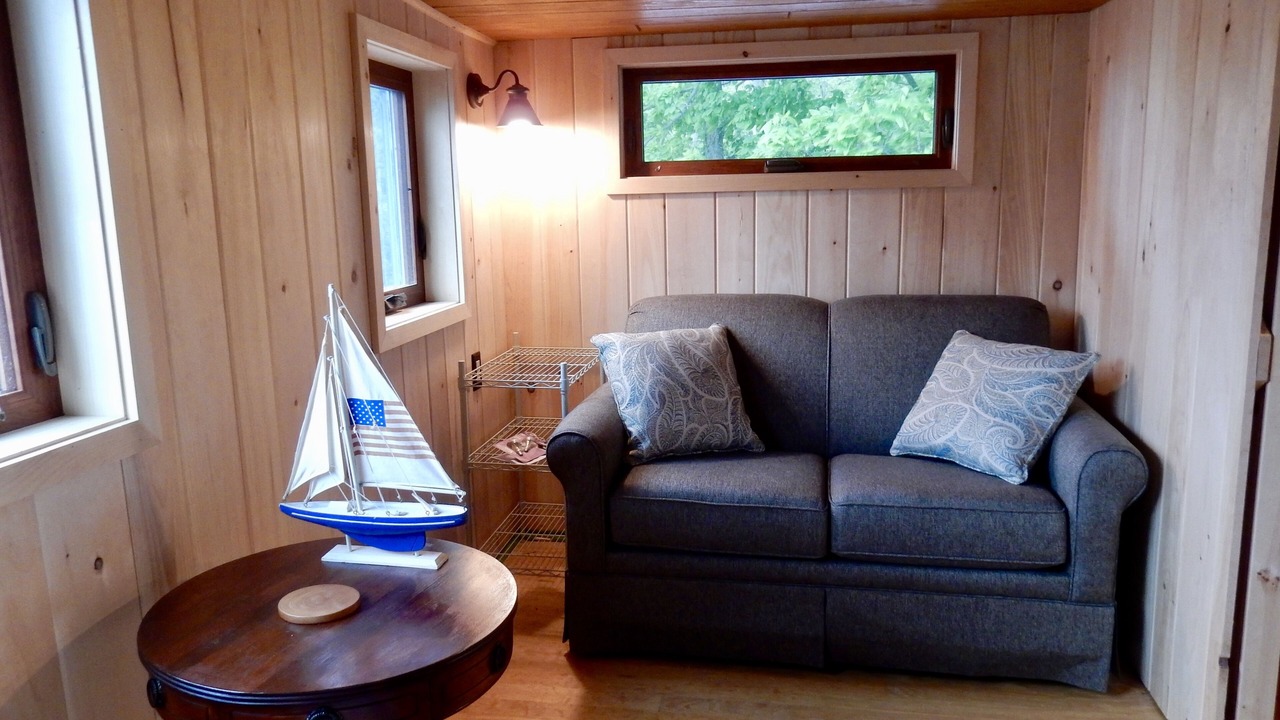 Photo of Livingroom in Van Buren Point