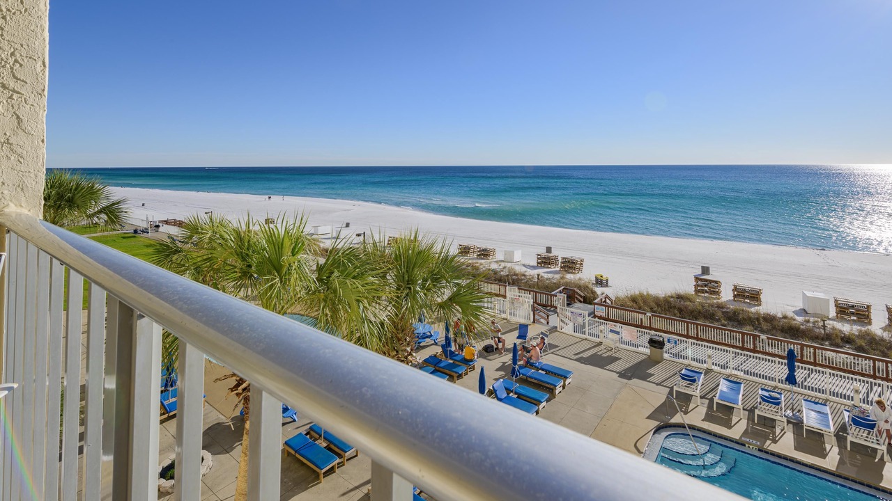 Photo of Patio Balcony in Biltmore Beach