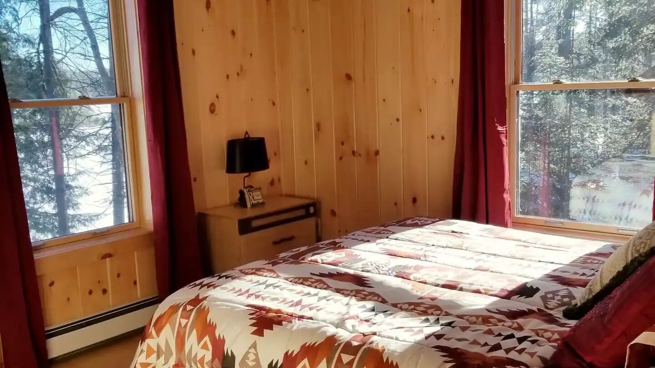 Photo of Bedroom in Indian Lake