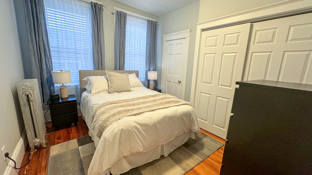 Photo of Bedroom in Griggs Park