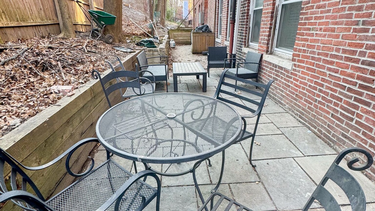Photo of Patio Balcony in Griggs Park