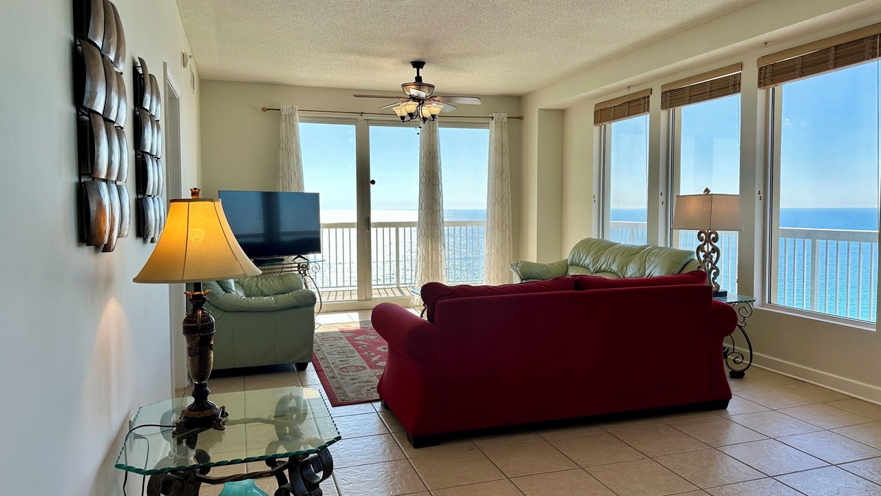 Photo of Livingroom in Lower Grand Lagoon