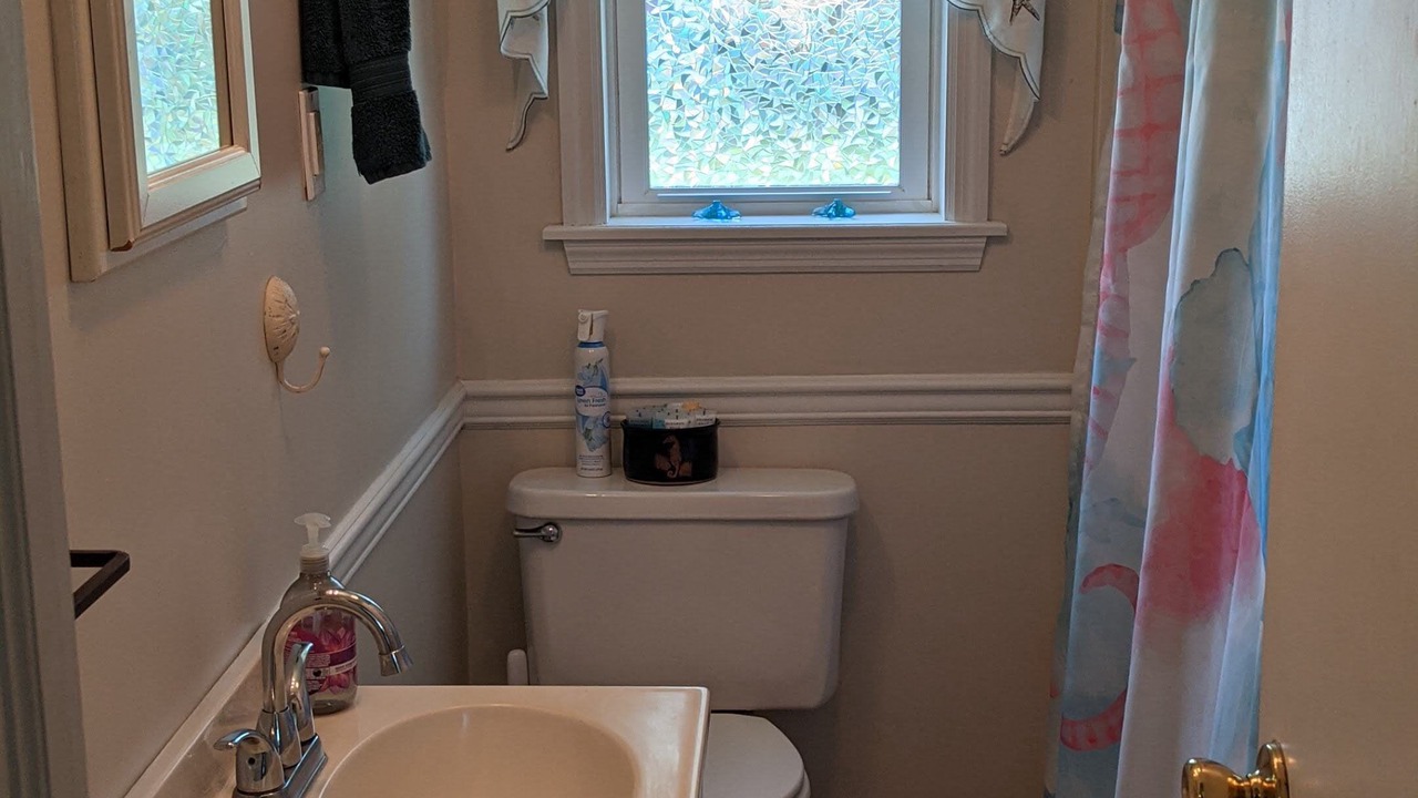 Photo of Bathroom in Grimstead