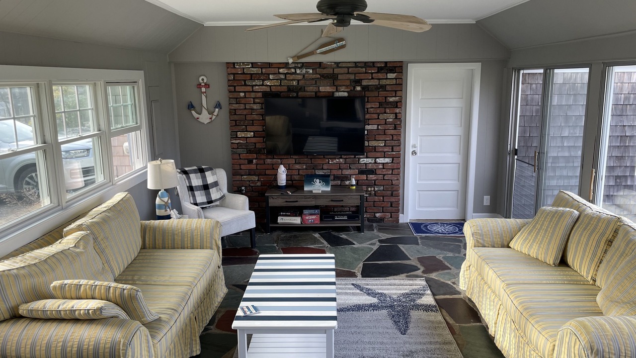 Photo of Livingroom in East Dennis