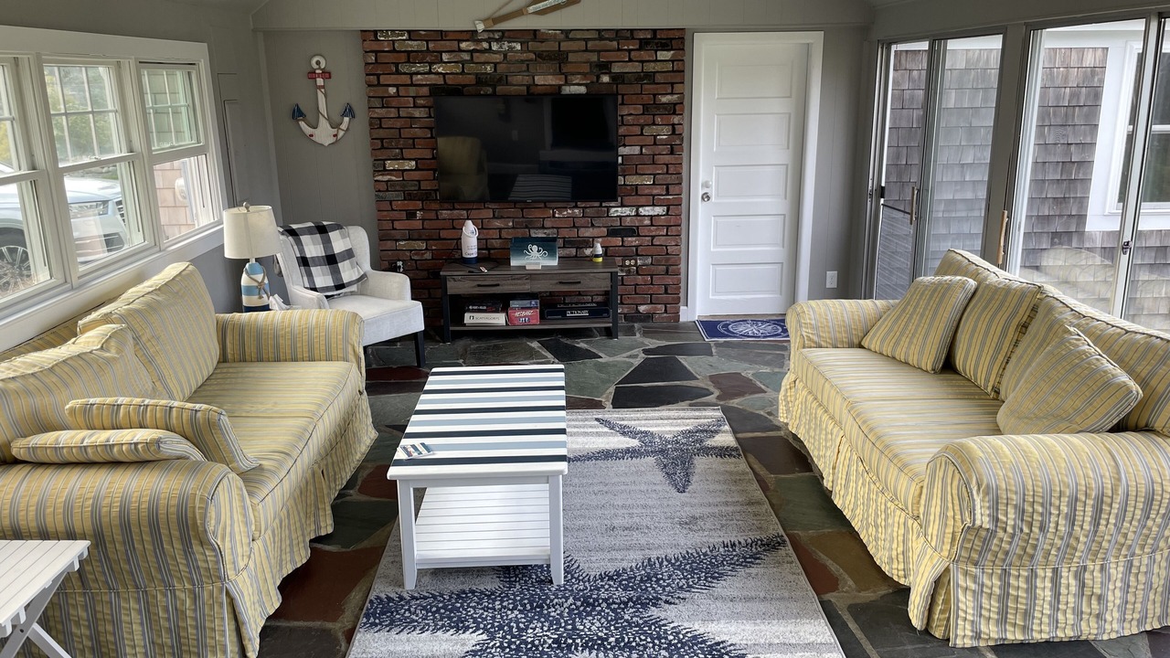 Photo of Livingroom in East Dennis