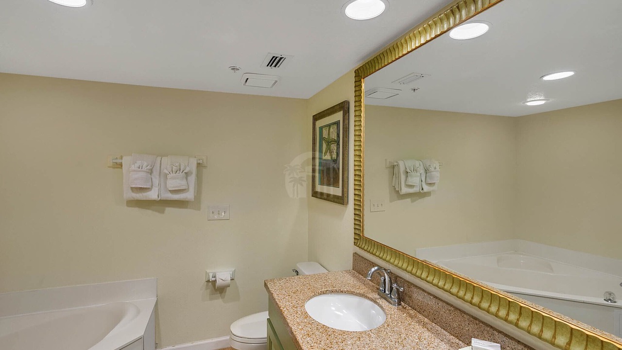 Photo of Bathroom in Cocoa Isles