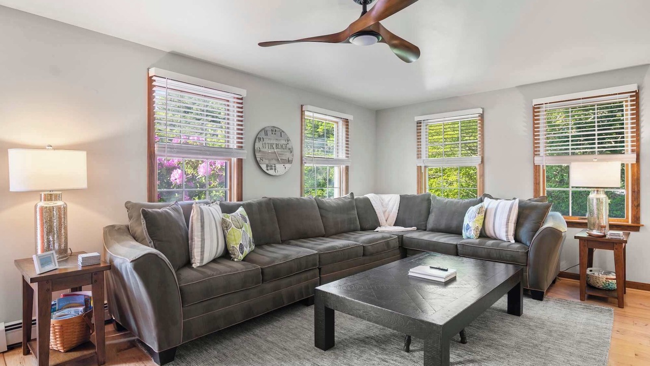 Photo of Livingroom in North Eastham