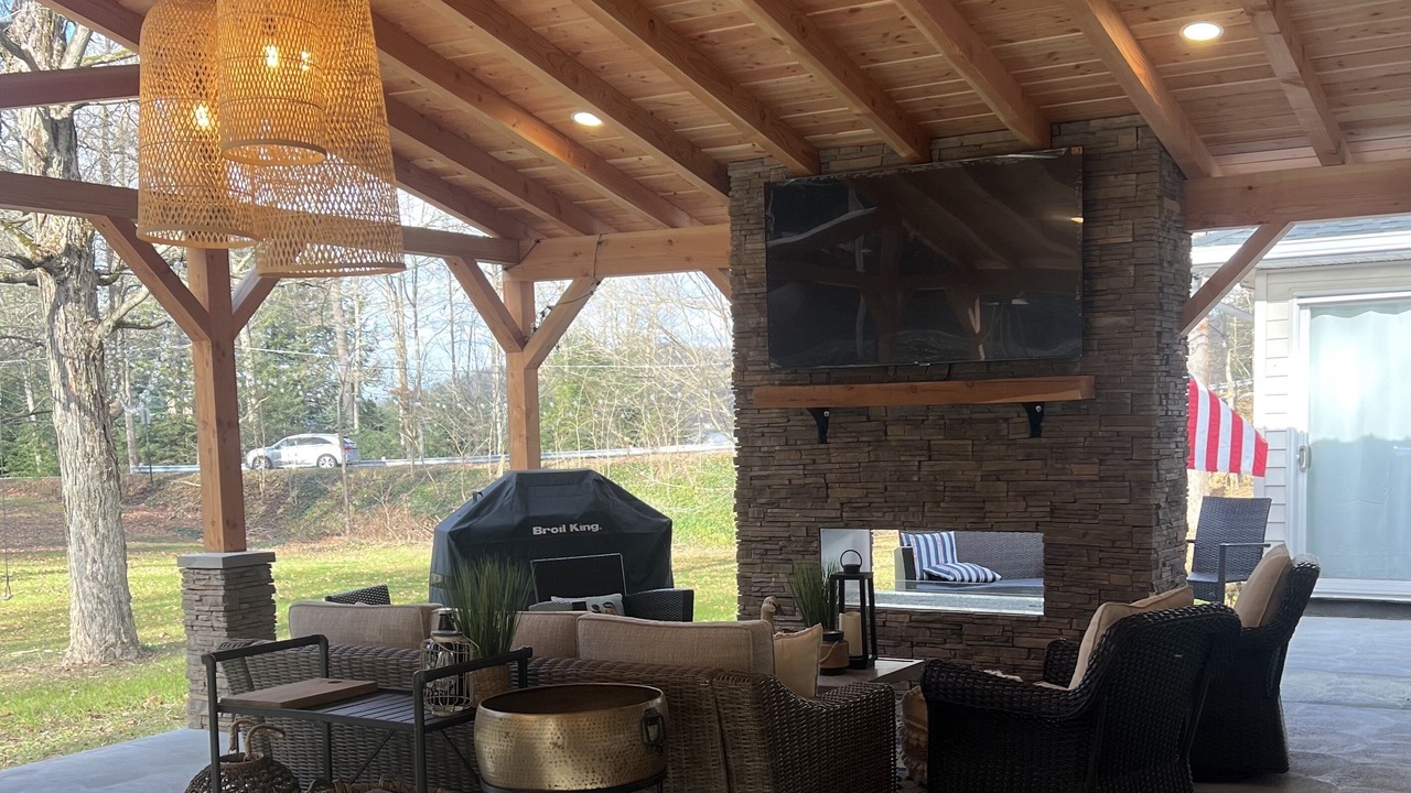 Photo of Livingroom in Findley Lake