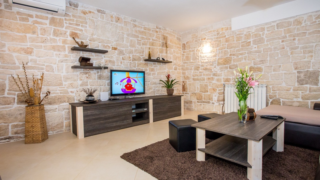 Photo of Livingroom in Tinjan
