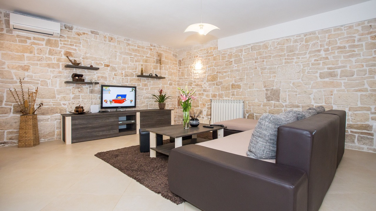 Photo of Livingroom in Tinjan