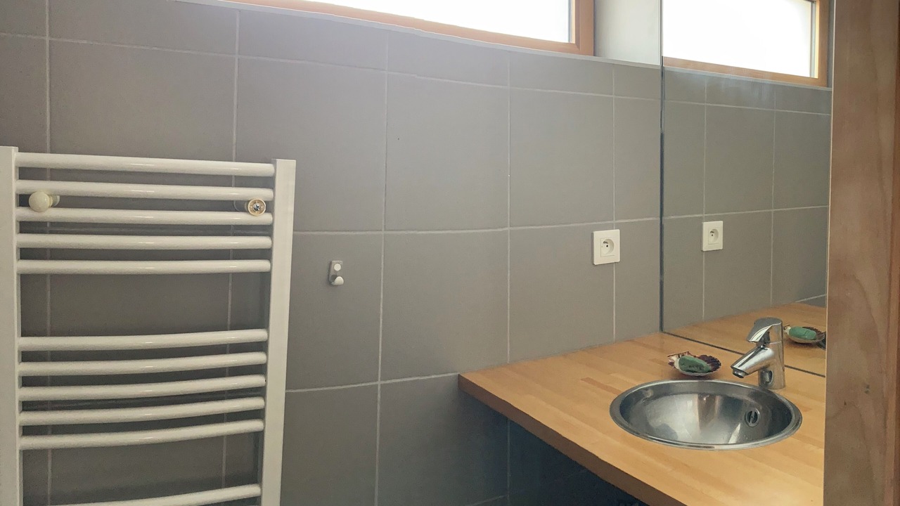Photo of Bathroom in Plougrescant