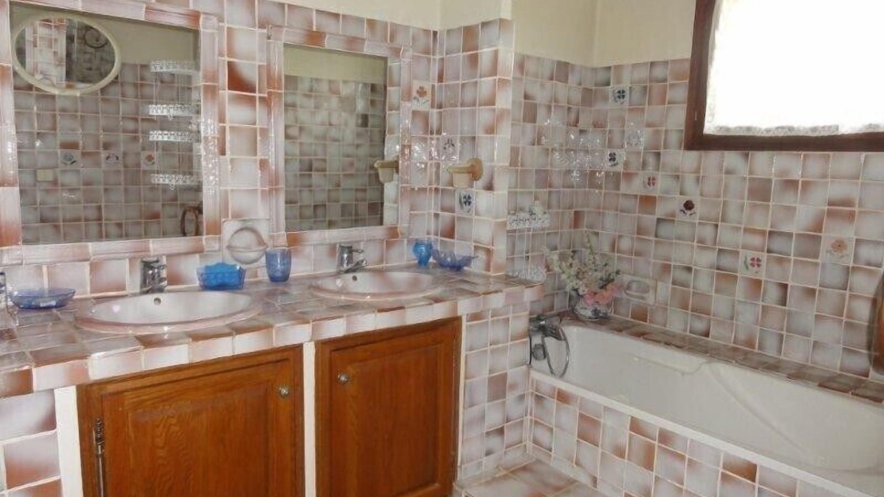 Photo of Bathroom in Montaleigne