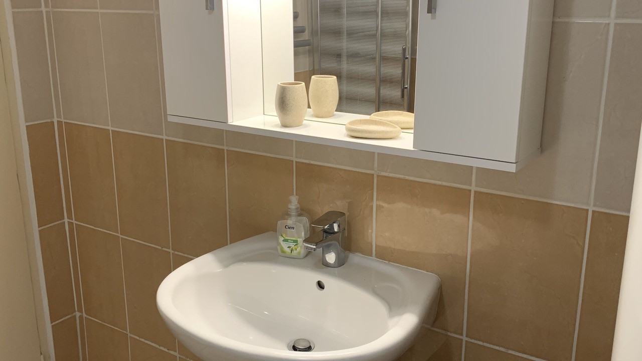 Photo of Bathroom in Leuhan