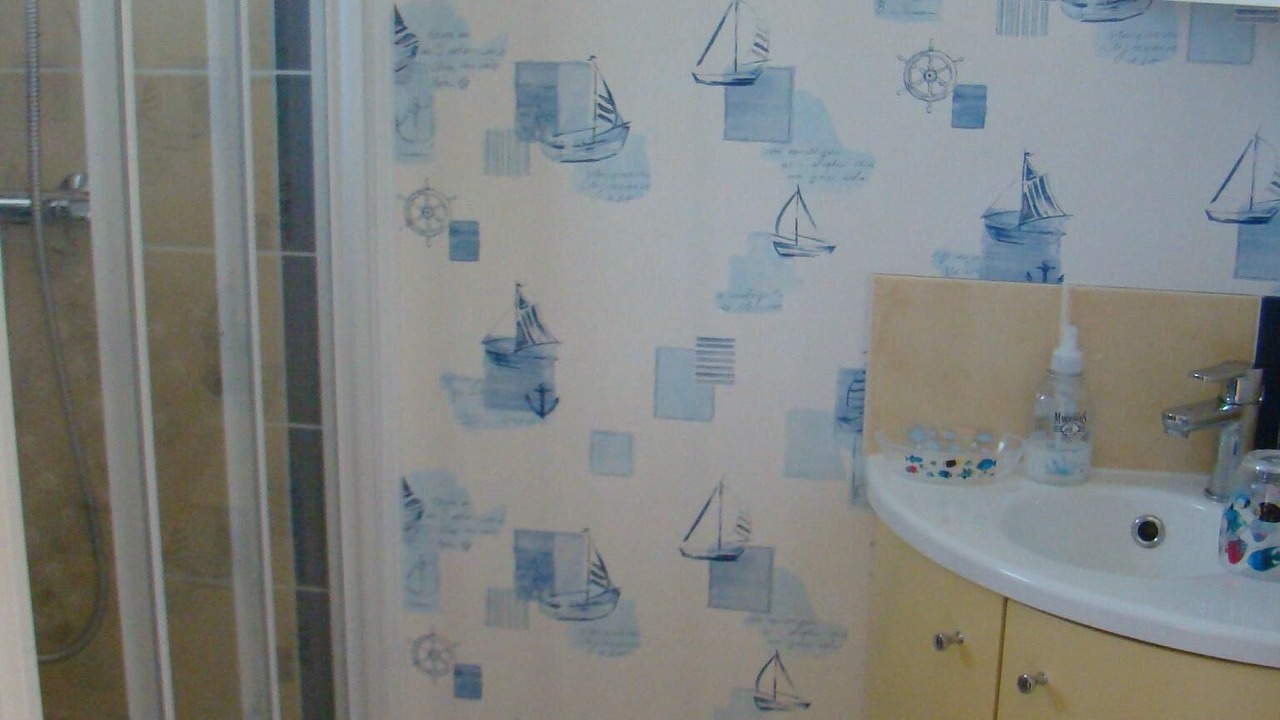 Photo of Bathroom in Penvins