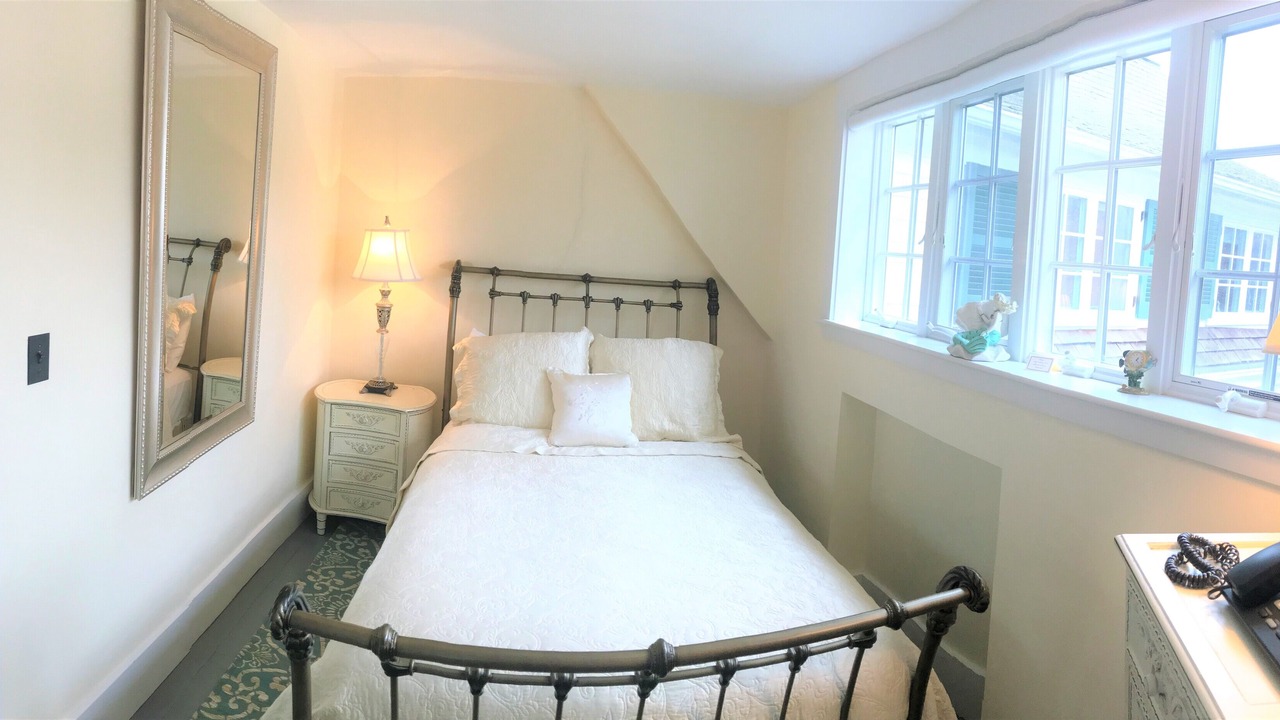 Photo of Bedroom in Truro