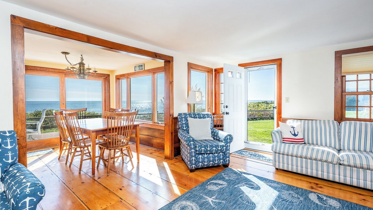 Photo of Livingroom in Dennis Port