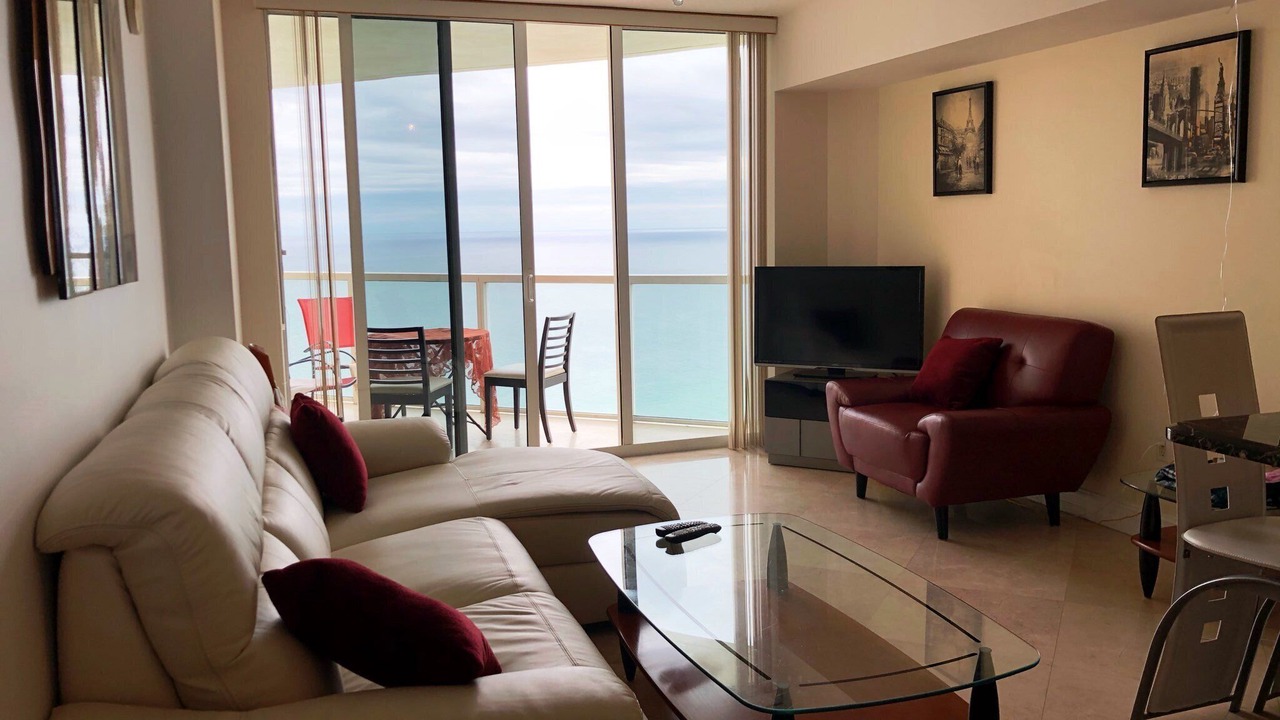 Photo of Livingroom in Sunny Isles Beach