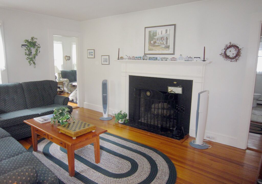Photo of Livingroom in West Brewster